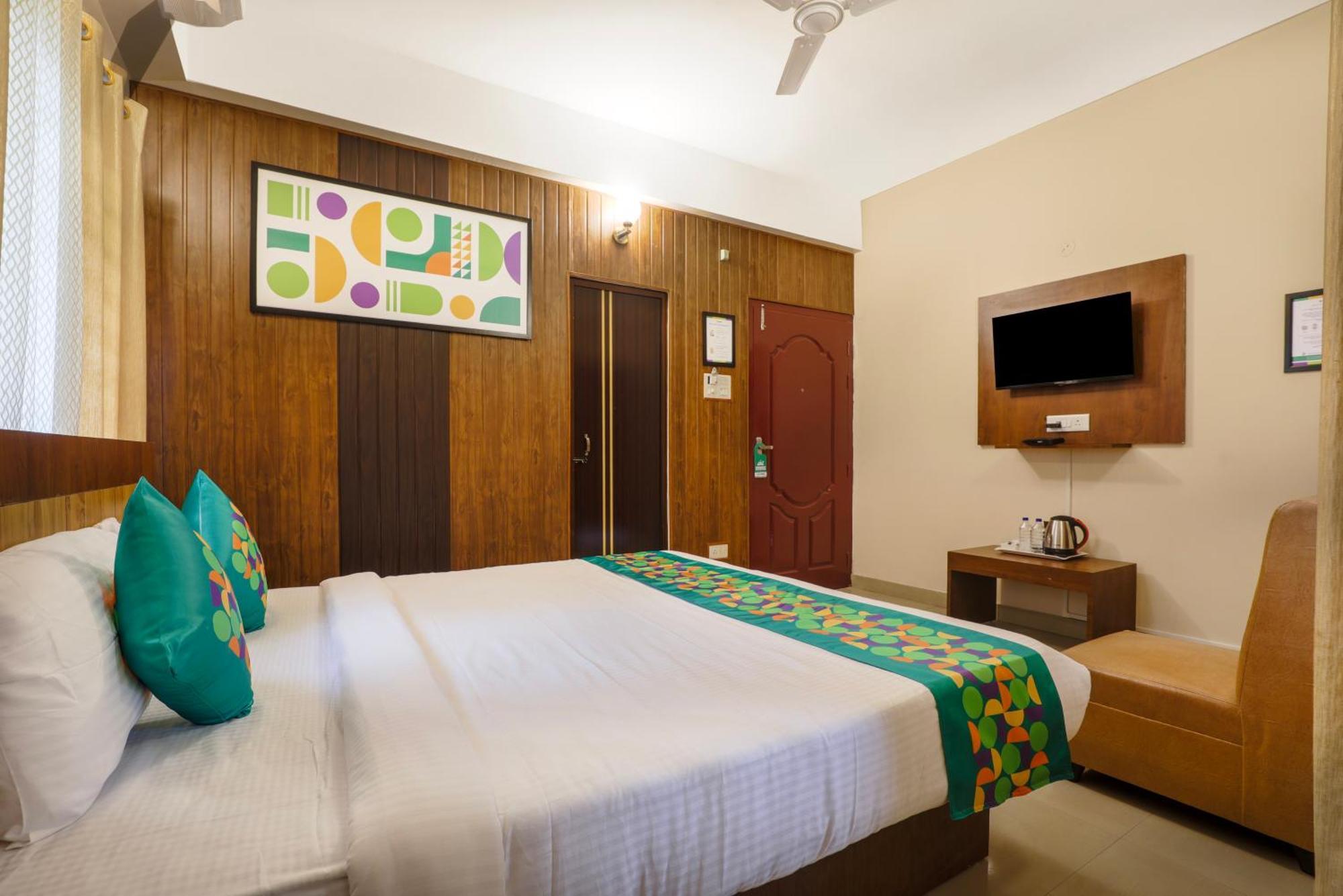 Treebo Urban Oasis Inn Guwahati Exterior foto